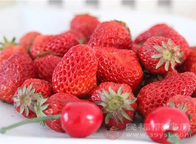 草莓的功效 常吃这个水果竟能改善脱发
