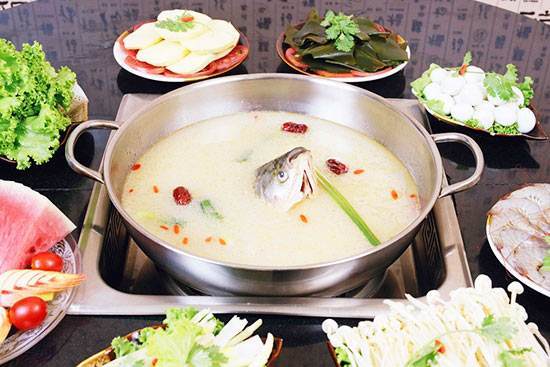 秋季健康美味的清汤鱼火锅的做法！