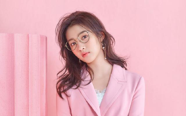 喜欢黄颜色的女生性格特点（心理学：从你喜欢的颜色看你的性格）